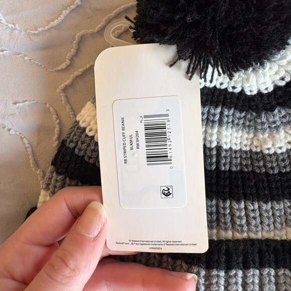 NWT Reebok Knit Striped Cuff Beanie - Picture 7 of 7